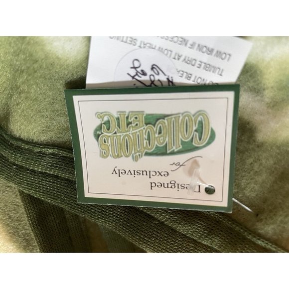 Beautiful New Throw 50 by 65 inches "Let Heaven and Nature Sing #628 - Picture 5 of 6